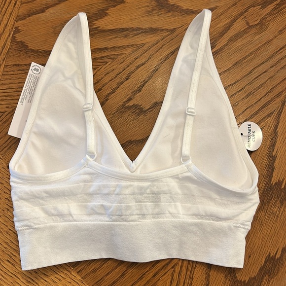 Jockey Matte & Shine Women's (S) White Microfiber Stretch NWT V Neck Bralette - Picture 3 of 6